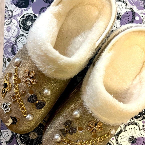 Ombre Crocs - Picture 7 of 8